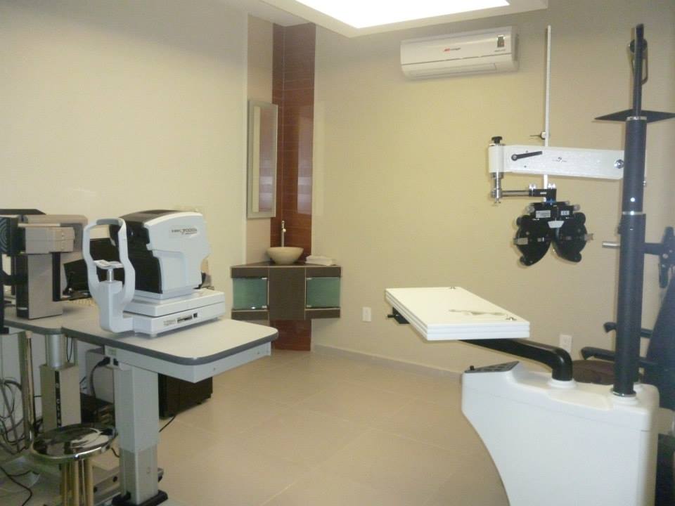 994806_410456679068936_1065812591_n